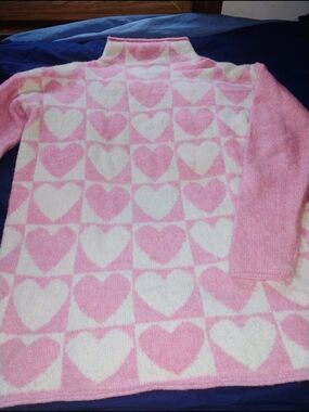 cupcakes & cashmere Pink and Cream Heart Knit Sweater